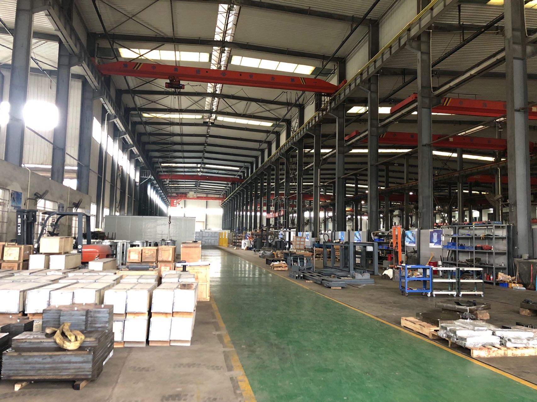 2018年1月，自建工廠投入使用，開始組建生產(chǎn)團(tuán)隊(duì)